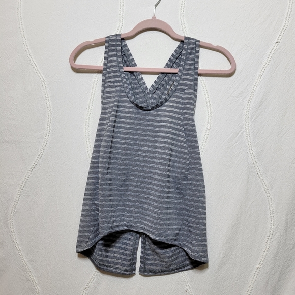 ZYIA Tops - Zyia Active Nimbus Split Back Tank Size Small